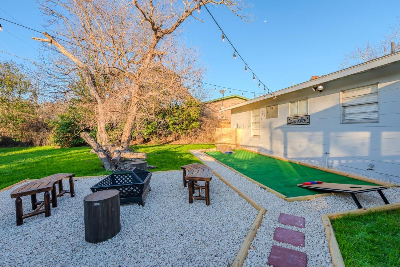 Game Room, Pool & Fire Pit At The Medical Center San Antonio Dış mekan fotoğraf